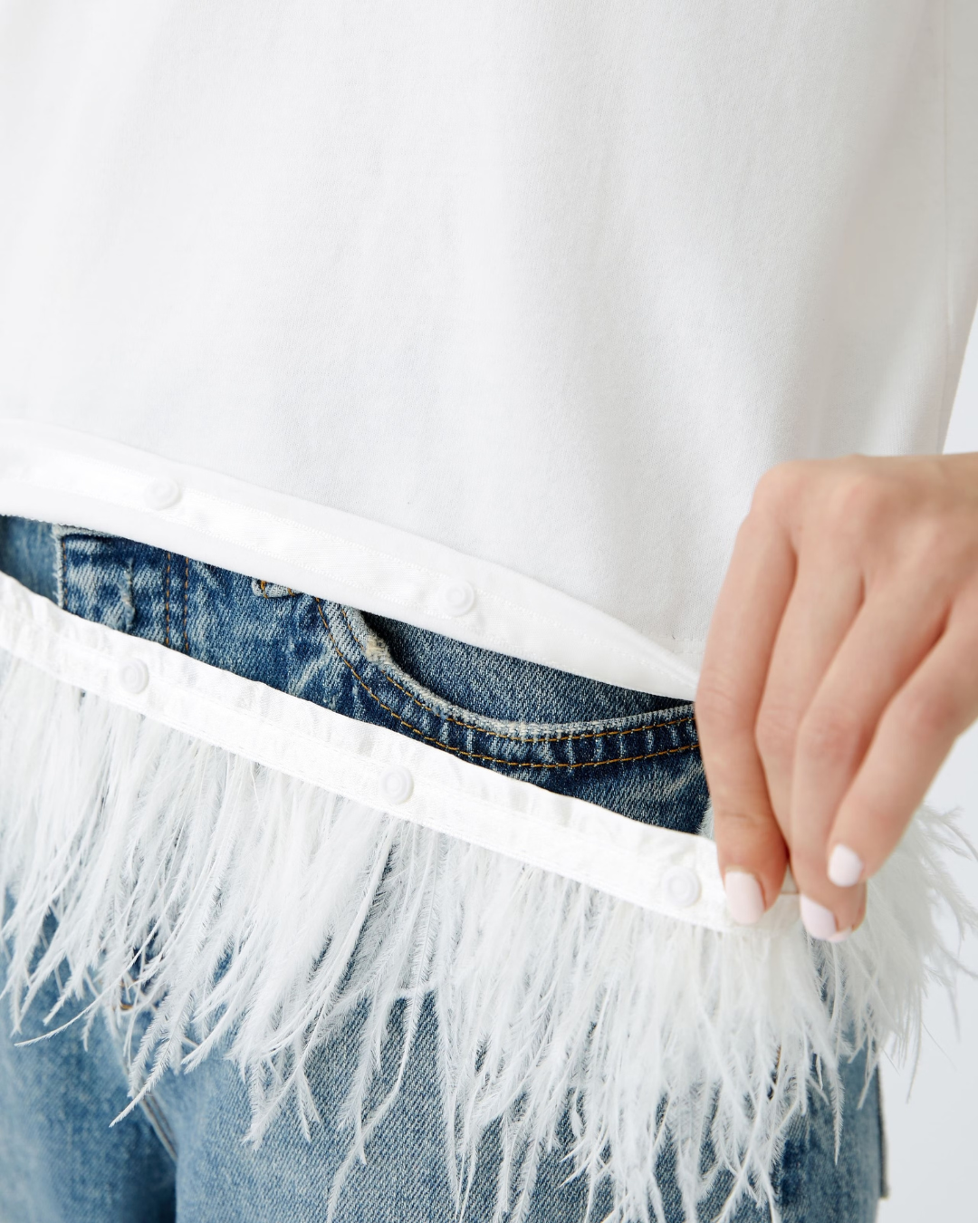 T-shirt Feather Trim