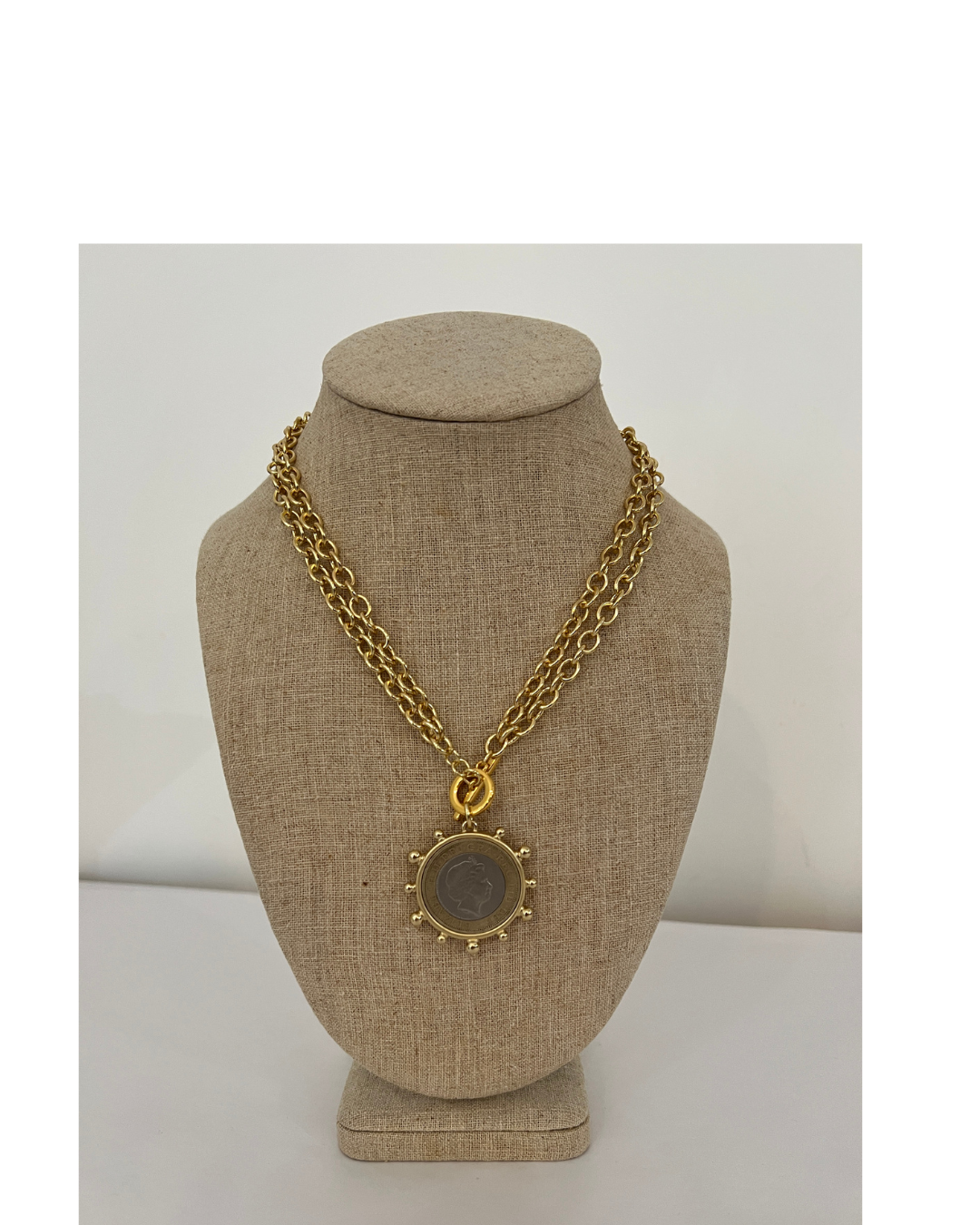 Long Toggle Queen Necklace